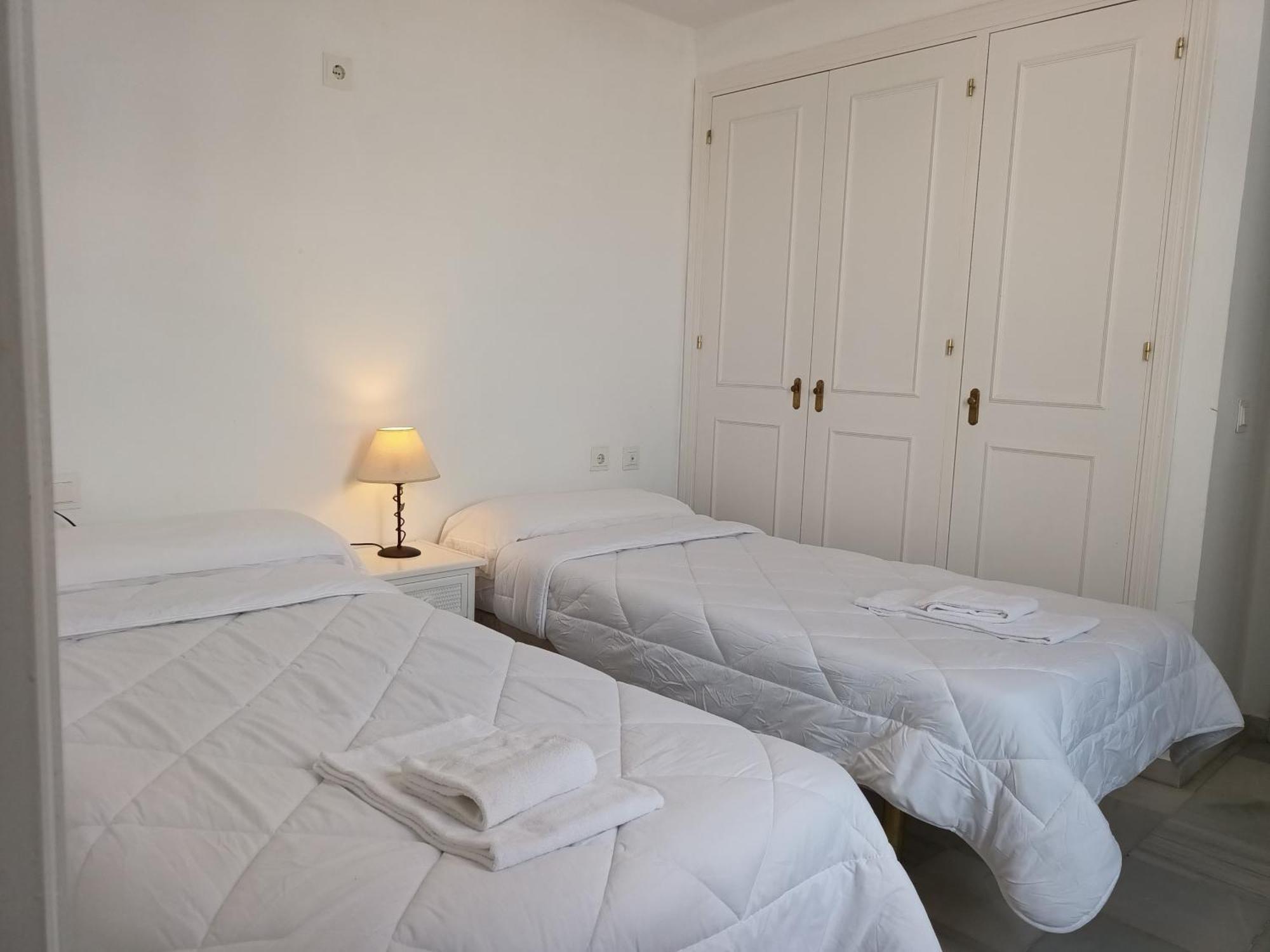Apartamentos Larga 70 エル・プエルト・デ・サンタ・マリア エクステリア 写真